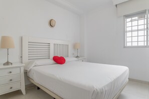 2 bedrooms, free WiFi, bed sheets - Casa Ricardo - Vacation Home Near the Beach in Barbate (Barbate)