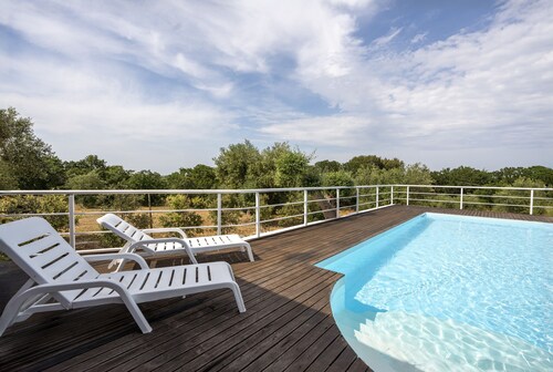 Villa 'Casale Dello Zio, Private Wood' with Private Pool, Wi-Fi and Air Conditioning