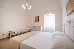 1 makuuhuone, silitysrauta/-lauta, ilmainen Wi-Fi, vuodevaatteet