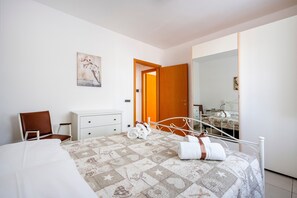 1 camera, ferro/asse da stiro, Wi-Fi gratuito, lenzuola