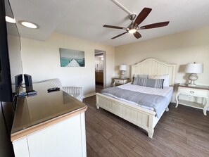 2 bedrooms, WiFi, bed sheets - Emerald Coast Escape (Fort Walton Beach)