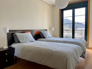 2 室のベッドルーム、ベッドシーツ