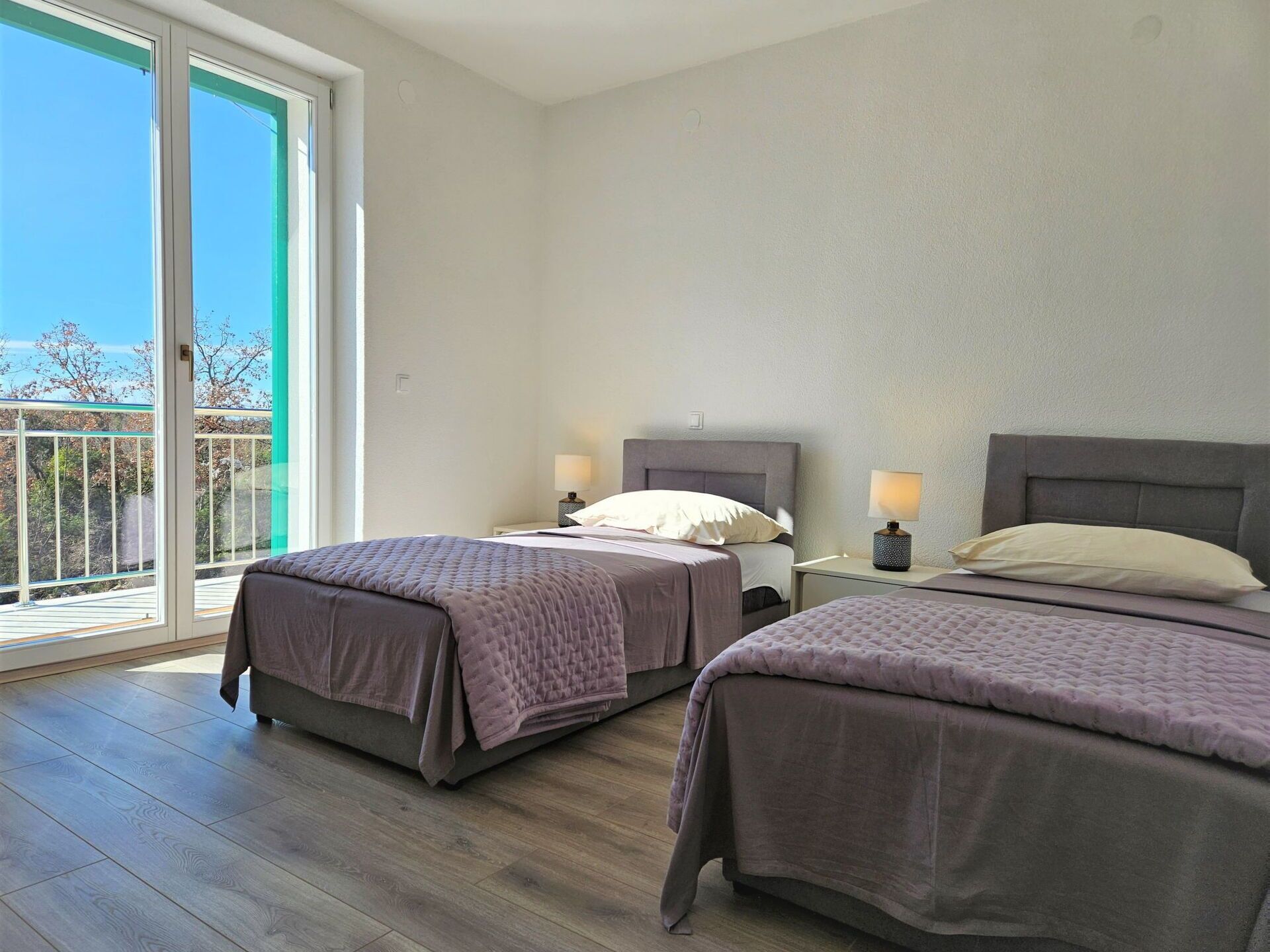 6 bedrooms, travel crib, free WiFi