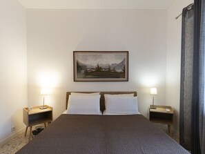 2 Schlafzimmer, Reisekinderbett, kostenloses WLAN