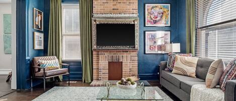 Televisor intel·ligent i llar de foc