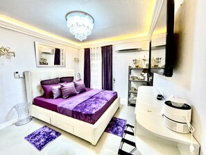 3 dormitoris, planxa i posts de planxar, un bressol de viatge i wifi 