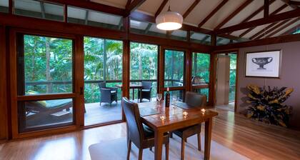 Creekside Spa Cabin Carabeen