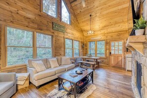 TV, fireplace - Cozy Blue Ridge Cabin: Hot Tub, Firepit, and More! (Blue Ridge)