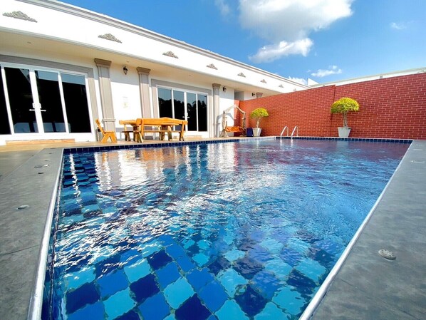 Basic Villa