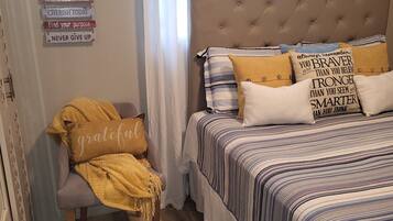2 bedrooms, iron/ironing board, WiFi, bed sheets