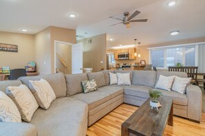 Smart-TV, peis og bøker