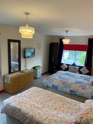 1 chambre, fer et planche Ă repasser, Wi-Fi, draps fournis