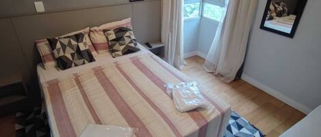 1 soverom, strykejern/-brett, wi-fi og sengetøy