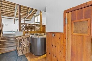 Interior - Stowe Chalet - 3BR with In Unit Sauna (Stowe)