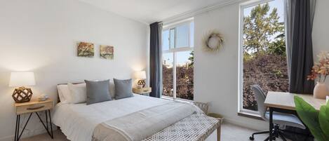 2 habitaciones, escritorio, wifi gratis y ropa de cama