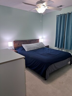 2 bedrooms, iron/ironing board, WiFi, bed sheets