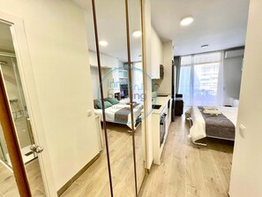 2 bedrooms, iron/ironing board, bed sheets - International loft, air-conditioned with pool and beach (cambrils)