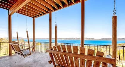 Hot Tub! Foosball! Lake views! Bunks! Sleeps 30+!