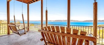 Hot Tub! Foosball! Lake views! Bunks! Sleeps 30+!