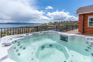 Bain à remous extérieur