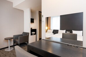 Superior Quadruple Room | Desk, free WiFi, bed sheets