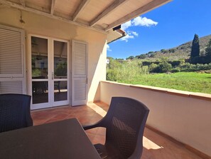 Outdoor dining - CHEZ CHOUCAS - LA MAISONETTE DE CHOUCAS (Portoferraio)