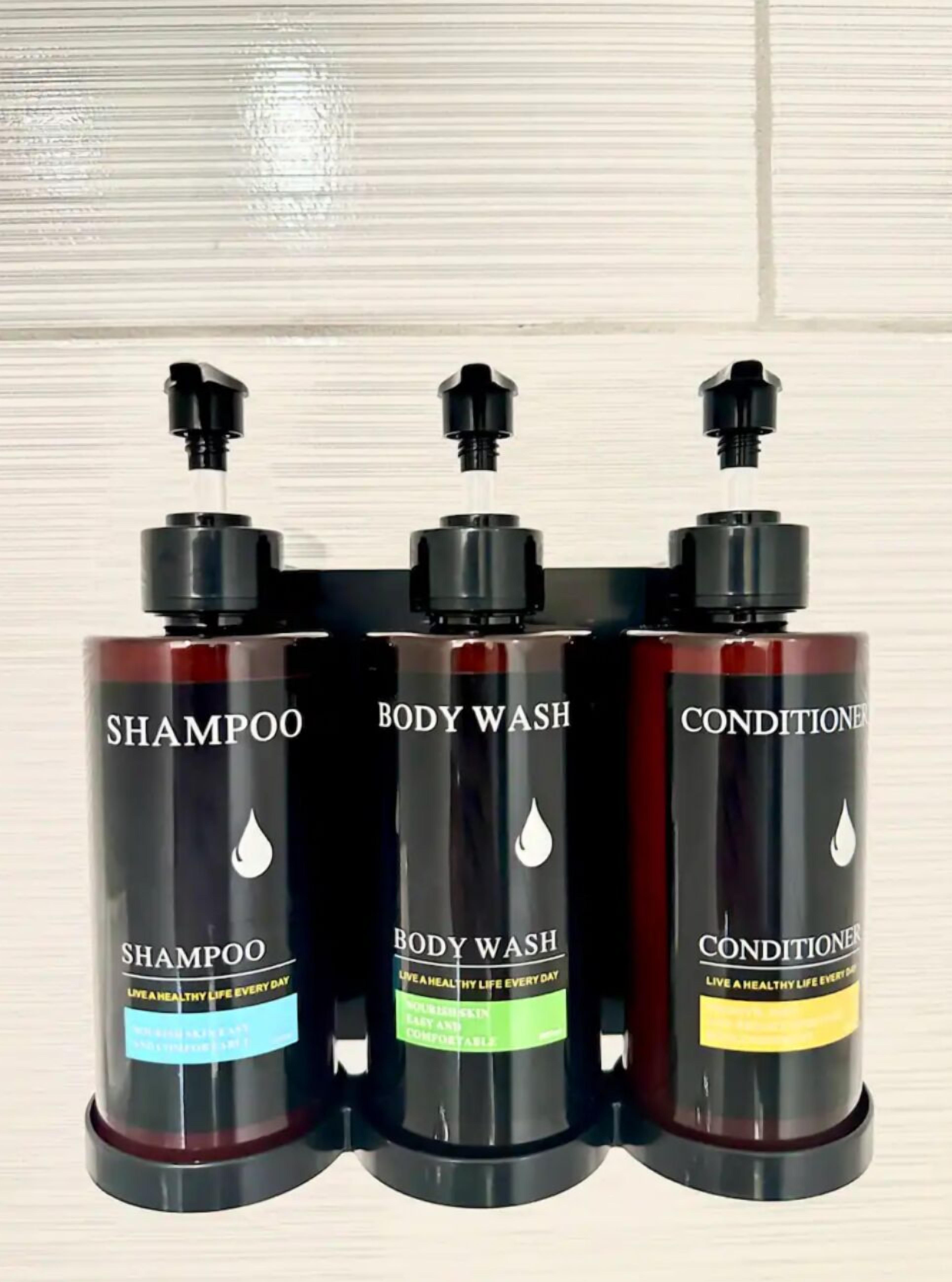 Asciugacapelli, asciugamani, sapone, carta igienica