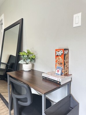 Interior - Cozy Downtown Montrose Studio!Free Parking! With WIFI! (Houston)