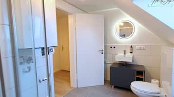 Hair dryer, towels