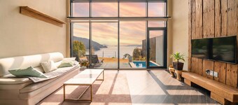 Geojedo Raonhiljo Pollvilla Pension