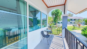 Habitación estándar, vistas a la colina | Terraza o patio