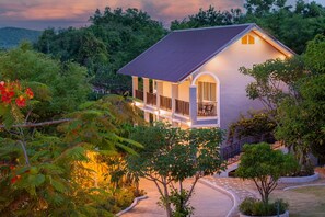 Exterior - Seattle Samaesarn Resort (Sattahip)