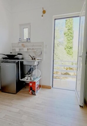 Comfort-Apartment, Klimaanlage, Bergblick | Eigene Küche