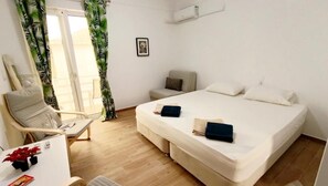 Deluxe Room | Pillowtop beds, individually decorated, individually furnished