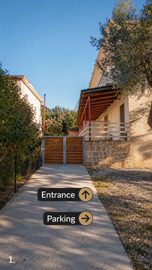 Exterior - Karavaki Apartments (Zakynthos)