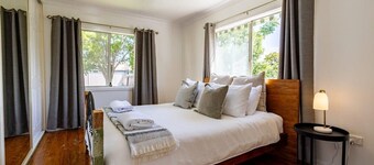 Crown Comforts - Family Escape, Firepit