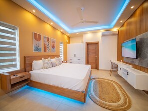 7 Schlafzimmer, Bügeleisen/Bügelbrett, Internetzugang, Bettwäsche