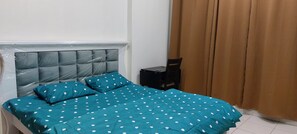 2 soverom, strykejern/-brett, wi-fi og sengetøy