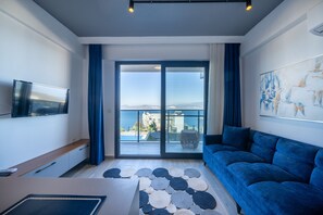 Family Apartment, Multiple Beds, Kitchenette, Sea View