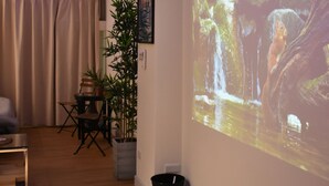 Televisión LED 120 pulgadas con canales de televisión digitales, Netflix