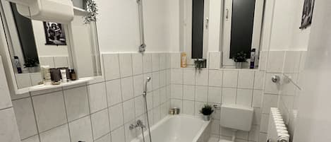 Towels, soap, shampoo, toilet paper