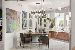 Lobby - CozySuites Glendale by the stadium with pool! 15 (Glendale)