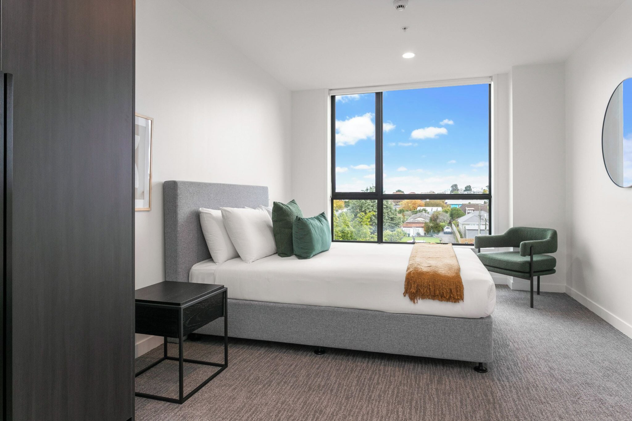 Two Bedroom Apartment with Parking | Laptop workspace, free WiFi, bed sheets