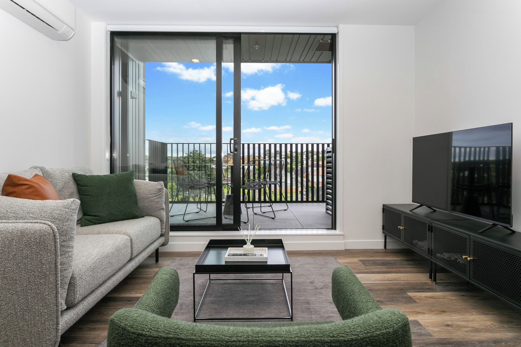 Apartment, 2 Bedrooms | Living area