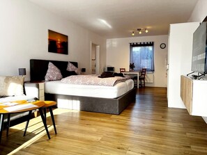 1 bedroom, travel crib, free WiFi, bed sheets