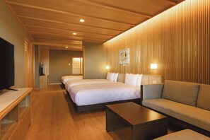 A hotel room with a wooden ceiling, two beds, a sofa, a TV, and a painting on the wall. - Hotel Shikinoyakata Hakone Ashinoko (Hakone)