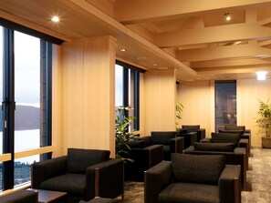 Lobby - Hotel Shikinoyakata Hakone Ashinoko (Hakone)