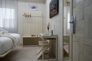 1 chambre, fer et planche à repasser, lit parapluie, Wi-Fi gratuit