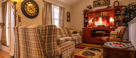 电视、电子游戏、书、办公室