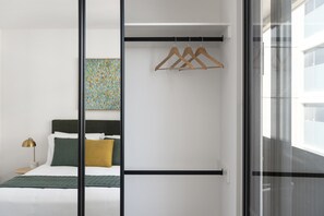 Apartamento, 1 habitación | 3 dormitorios, tabla de planchar con plancha, wifi gratis